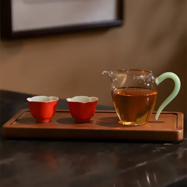 Clear tea cups and glass tea cup with green handle, Chinese tea cup set on a wooden tray, perfect as tea party cups.