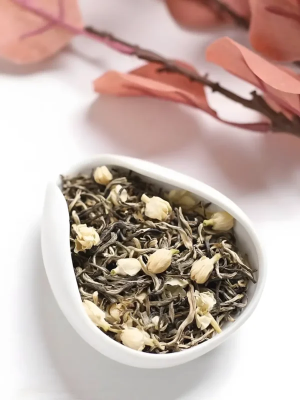 Premium jasmine maojian tea with jasmine flowers, perfect for jasmine tea benefits and pairing with jasmine Asian cuisine.