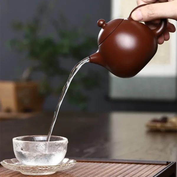 Chinese vintage teapot steeper with smooth water flow, no drips, perfect for traditional tea brewing and enhancing tea-drinking experience
